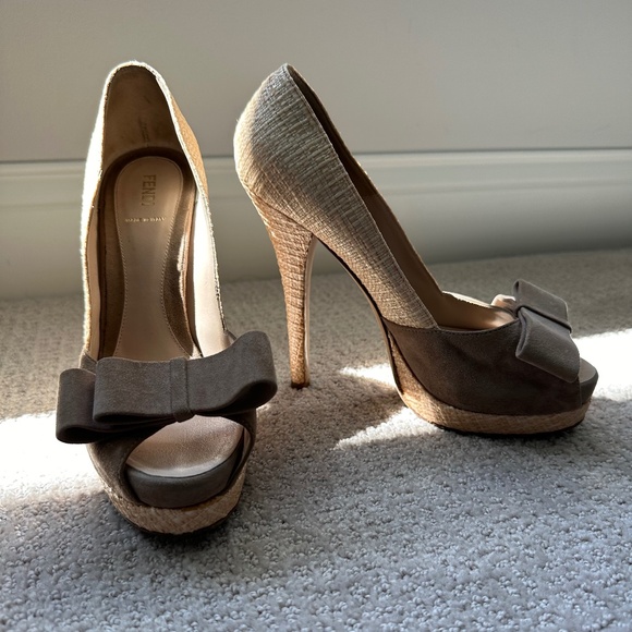 Raffia Fendi Peeptoe Heels - Picture 1 of 8